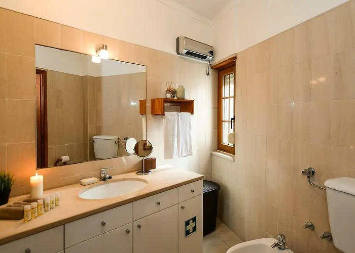 Διαμέρισμα 23 *